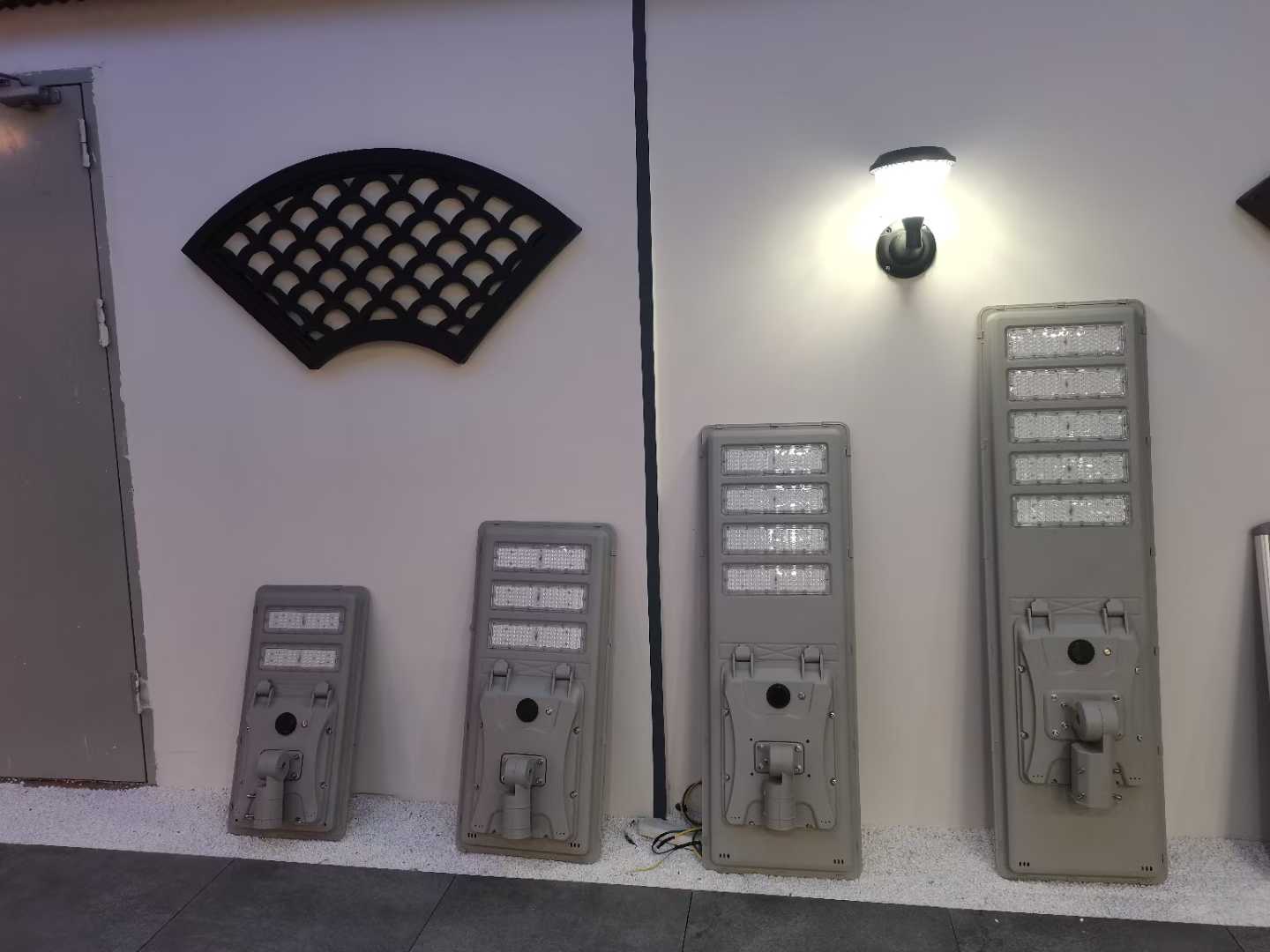 太陽(yáng)能一體化路燈-YN2(圖4) 太陽(yáng)能一體化路燈-YN2(圖4)