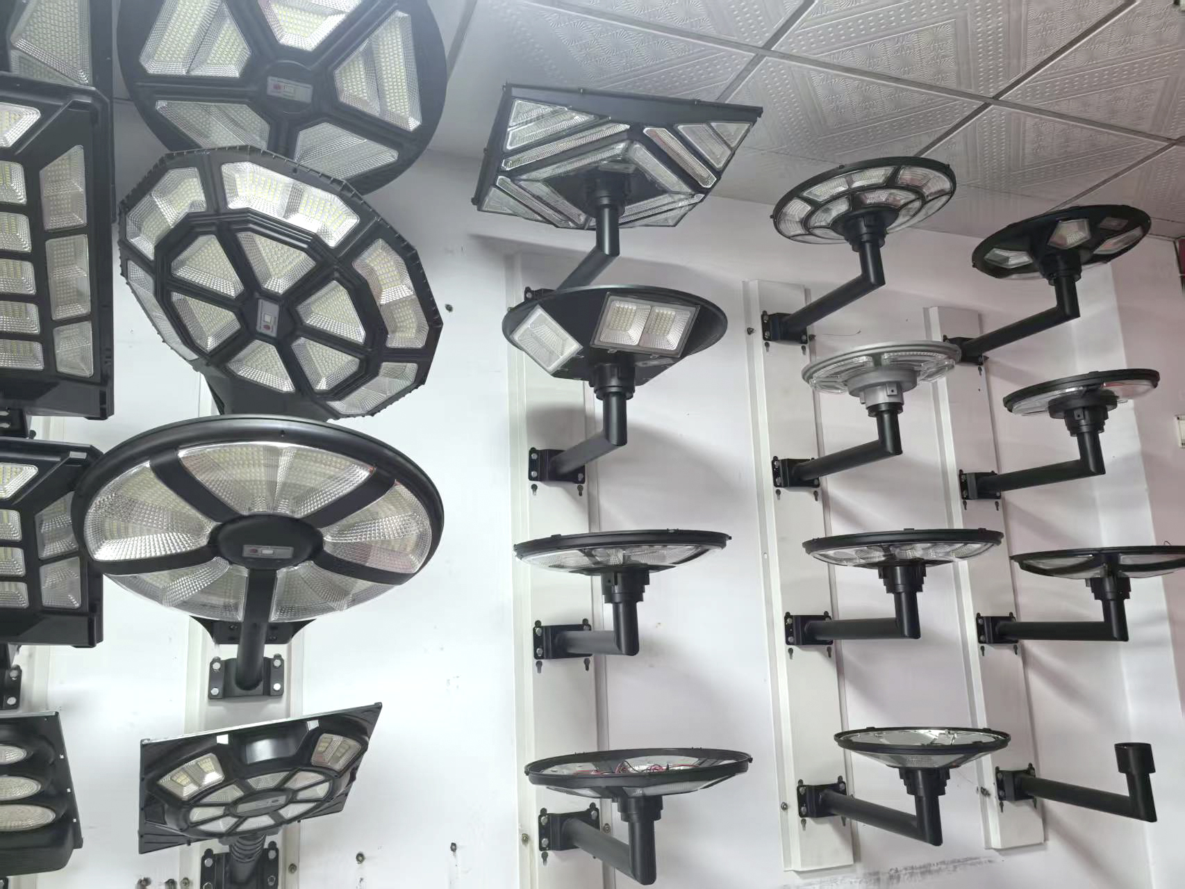 太陽(yáng)能庭院燈-天眼116(圖3)